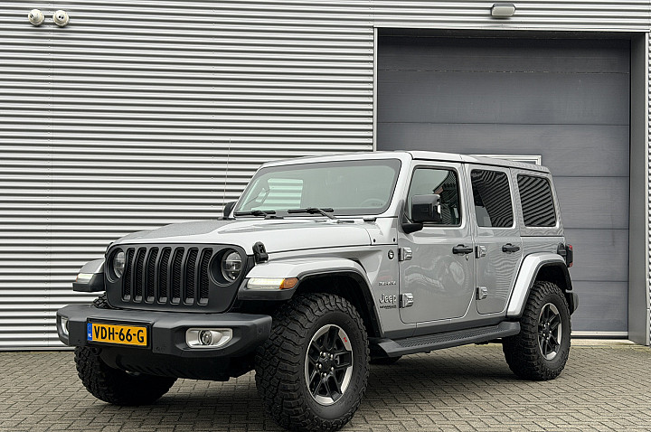 Jeep Wrangler 2.2D Sahara I Aut. I Grijs Kenteken I 12000 Km I Carplay I Leder I 4WD