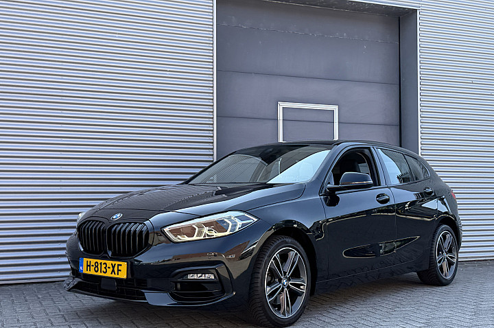 BMW 1 Serie 118i Executive Edition I Aut. I Sport-Line I Carplay I Sportstoelen