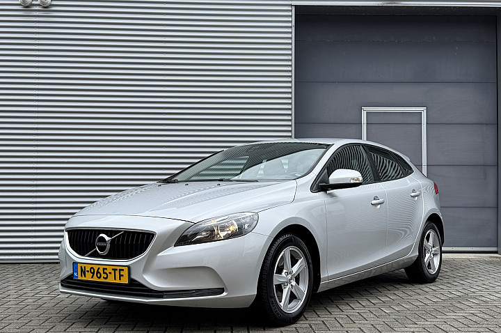 Volvo V40 2.0 T2 Kinetic I VERKOCHT